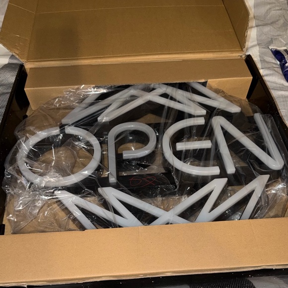 Neon Open Sign with Remote - Picture 5 of 6